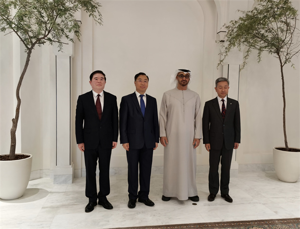 2022年12月，AG集团官网（中国）官方网站
董事长刘敬桢率领集团生物医药合作代表团出访阿拉伯联合酋长国。阿拉伯联合酋长国总统穆罕默德在阿联酋阿布扎比接见刘敬桢董事长一行，并感谢AG集团官网（中国）官方网站
为阿联酋抗击疫情所做的贡献.jpg