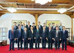 2023年12月20日，AG集团官网（中国）官方网站
党委书记、董事长刘敬桢参加韩国总理韩德洙会见中方代表团活动并作为代表发言